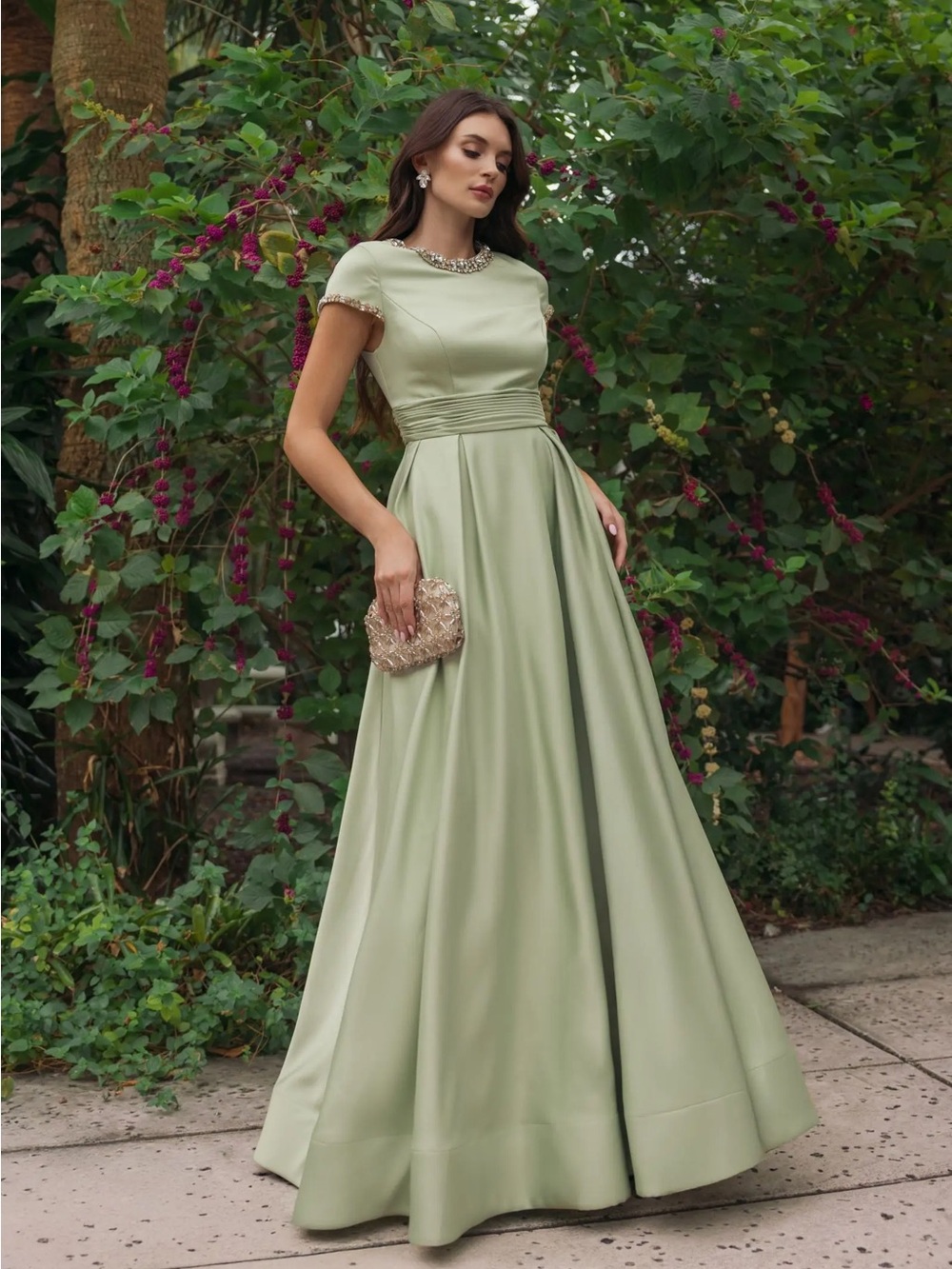 Mac Duggal 56402 Green Embellished Satin Cap Sleeve Ball Gown sz 4